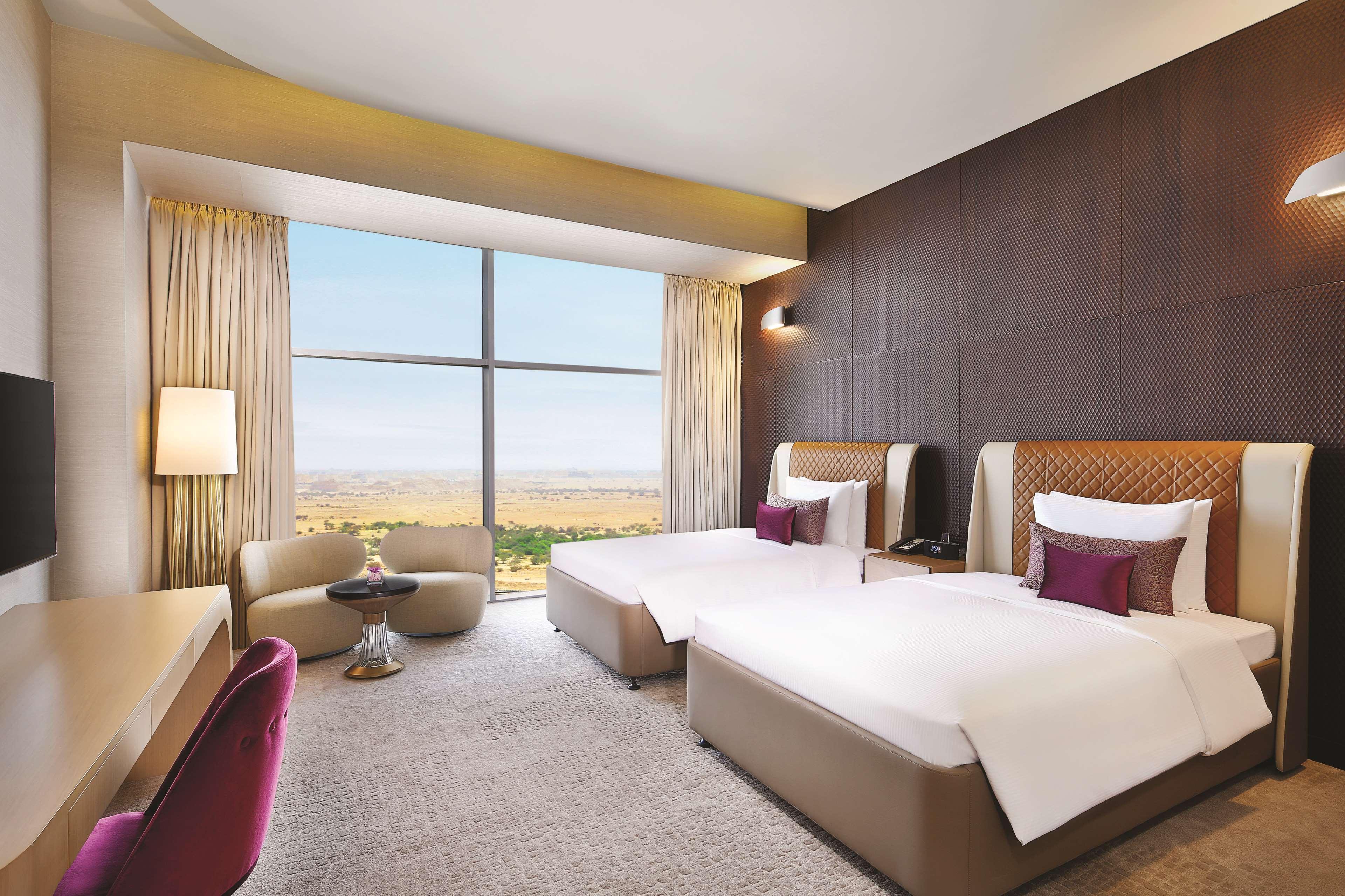 Alrayyan Hotel Doha, Curio Collection By Hilton Al Rayyan Экстерьер фото Deluxe Room