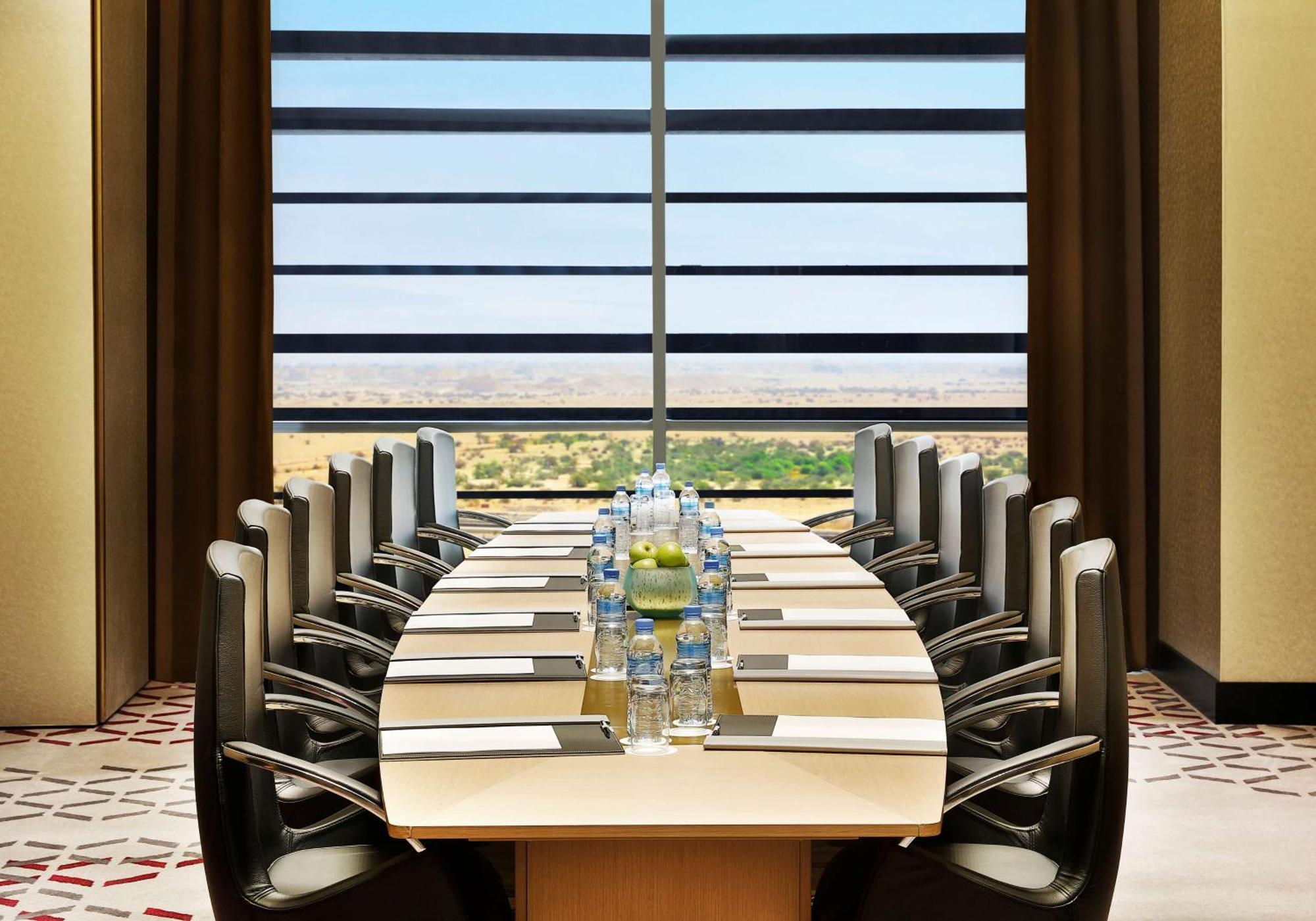 Alrayyan Hotel Doha, Curio Collection By Hilton Al Rayyan Экстерьер фото Meeting room